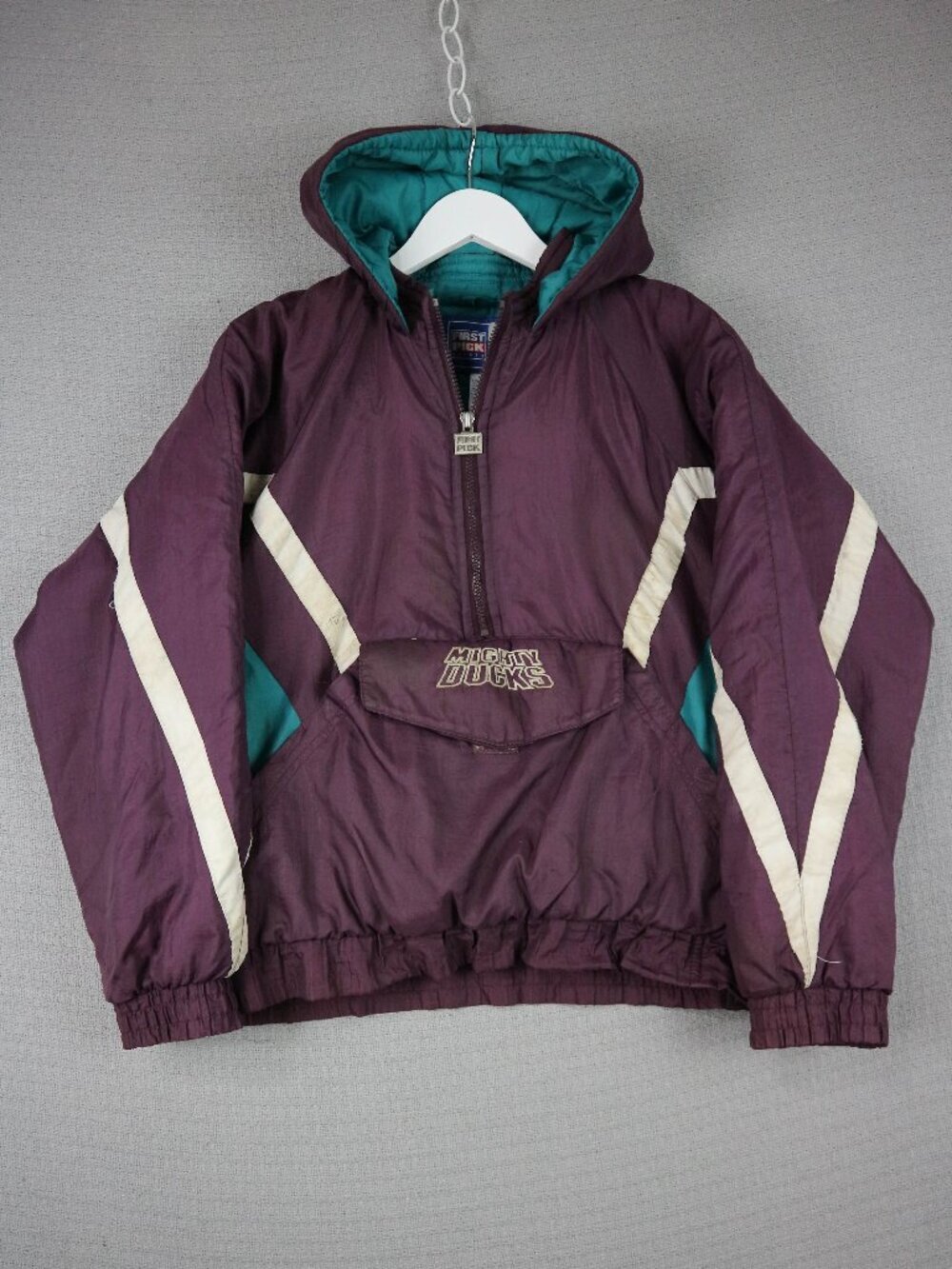 First Pick Sports NHL Youth Large Anaheim Ducks Pull over Jacket Thrashed as-is